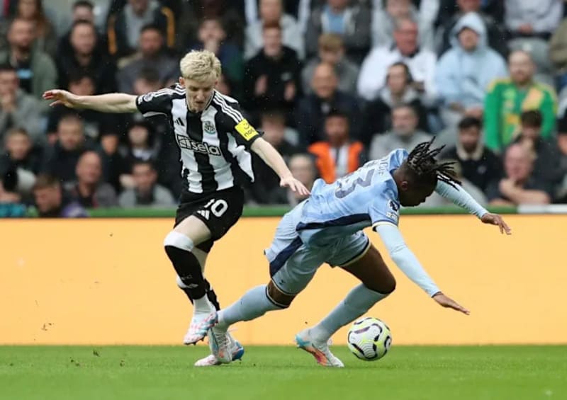 Cầu thủ hai bên hiện tại đều chưa có cá nhân nổi bật 